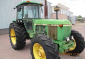 John Deere 4040
