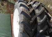 BKT 280/85r28 en 340/85r38