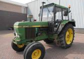 John Deere 3040