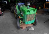 John Deere 820 v