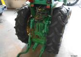 John Deere 820 v