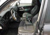 Toyota landcruiser 200 v8